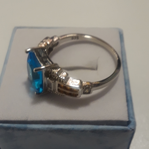 Blue topaz gemstone ring size 10, new - Picture 4 of 6
